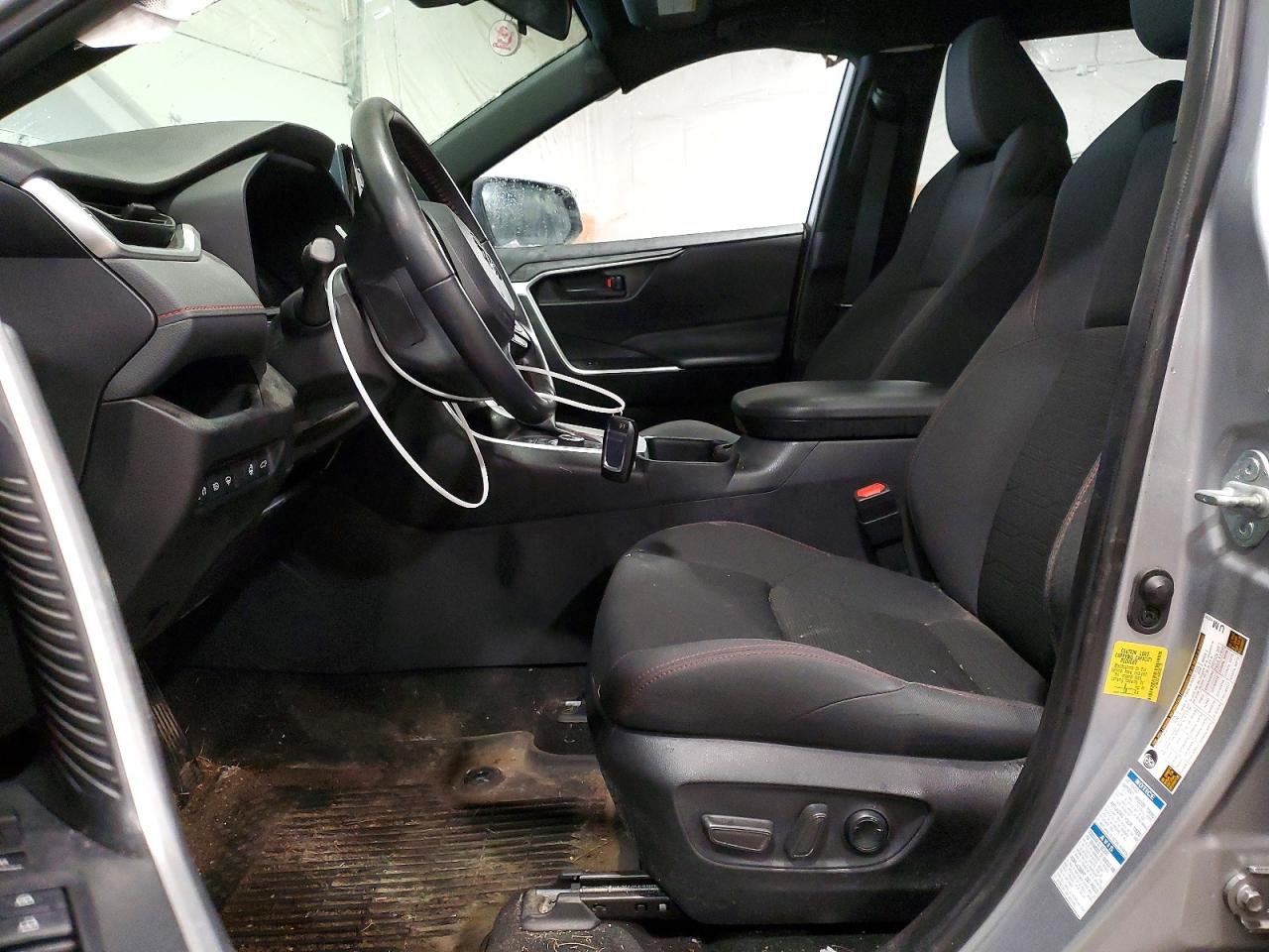 2021 TOYOTA RAV4 PRIME SE photo 7