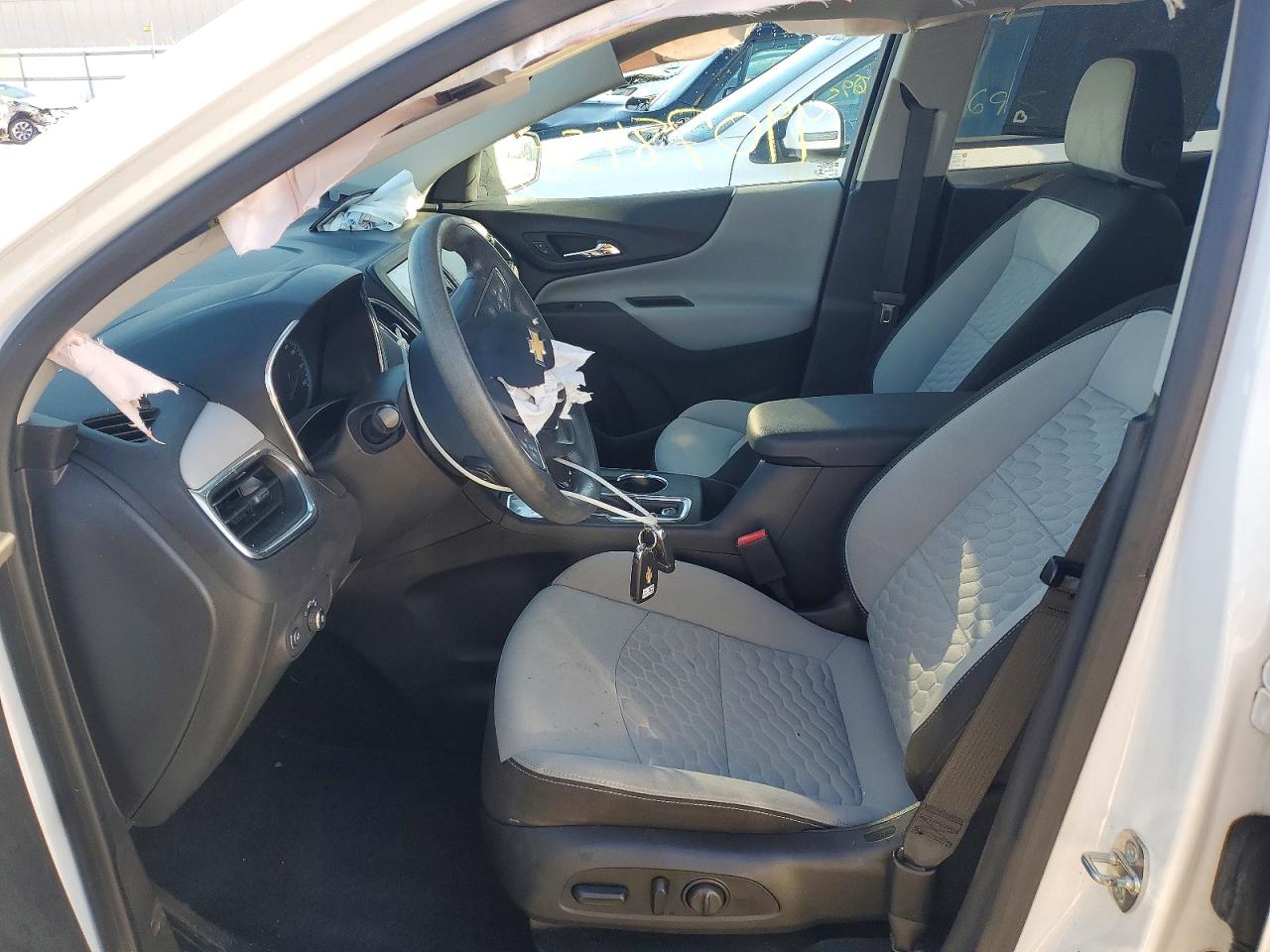 2020 CHEVROLET EQUINOX LS photo 13