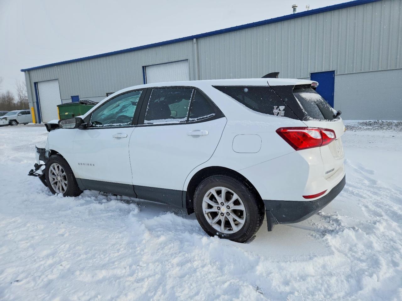 2020 CHEVROLET EQUINOX LS photo 3