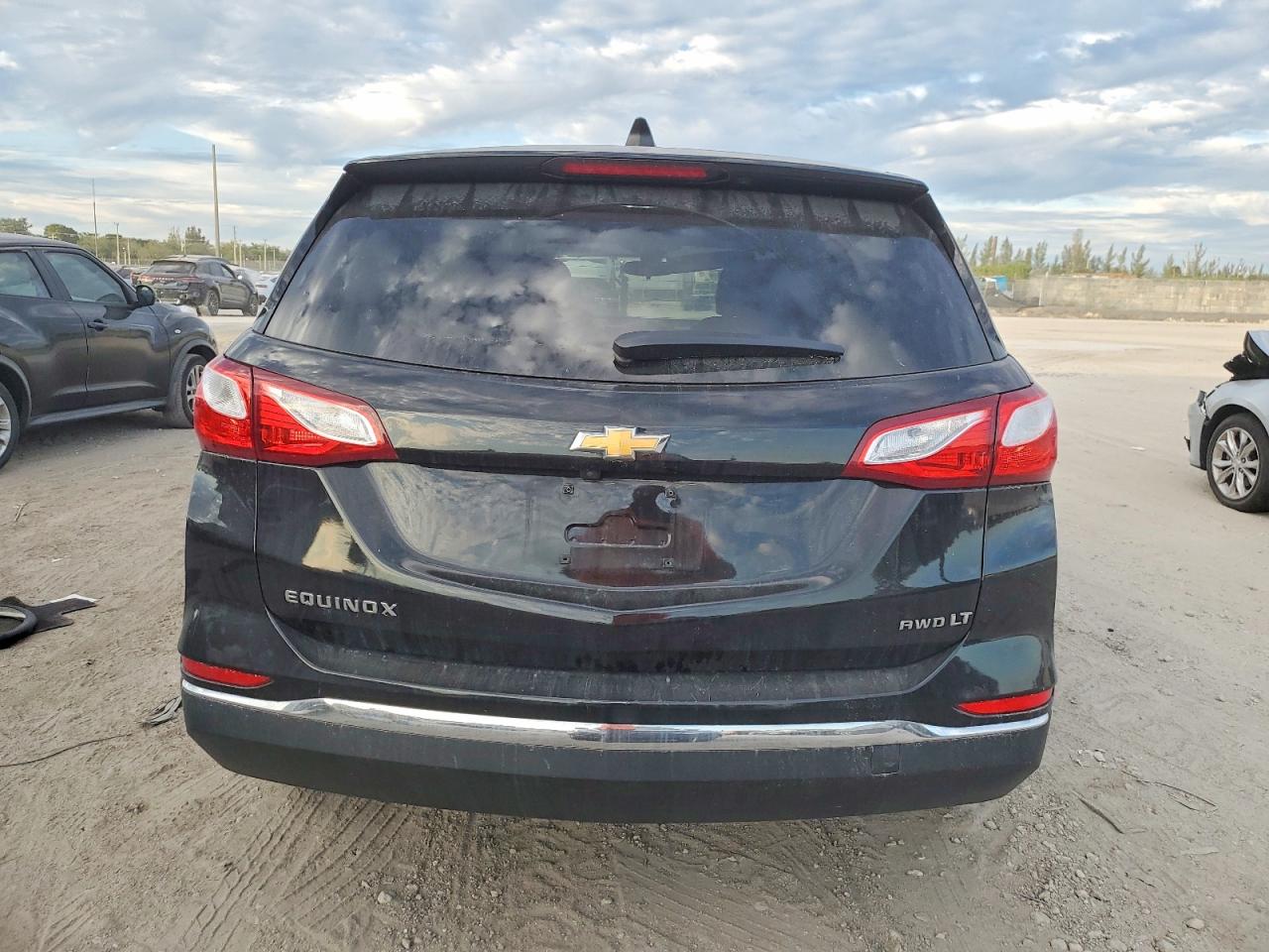 2021 CHEVROLET EQUINOX LT photo 6