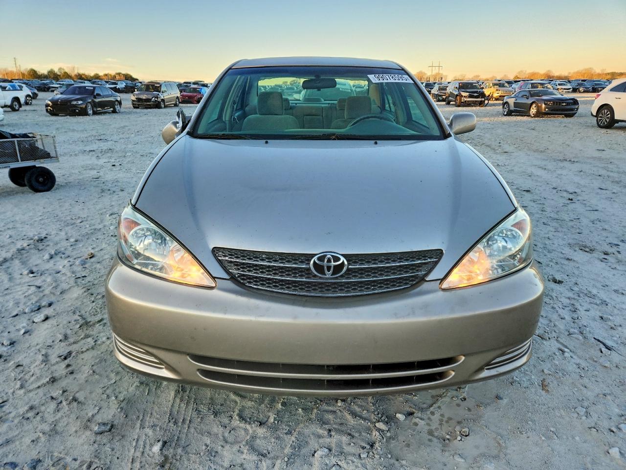 2003 TOYOTA CAMRY LE photo 5