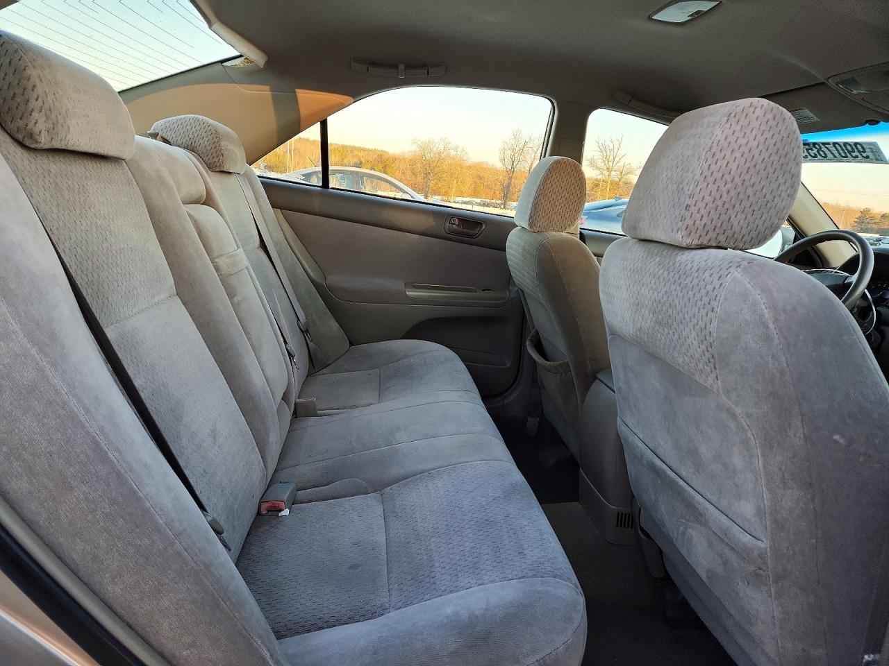 2003 TOYOTA CAMRY LE photo 10