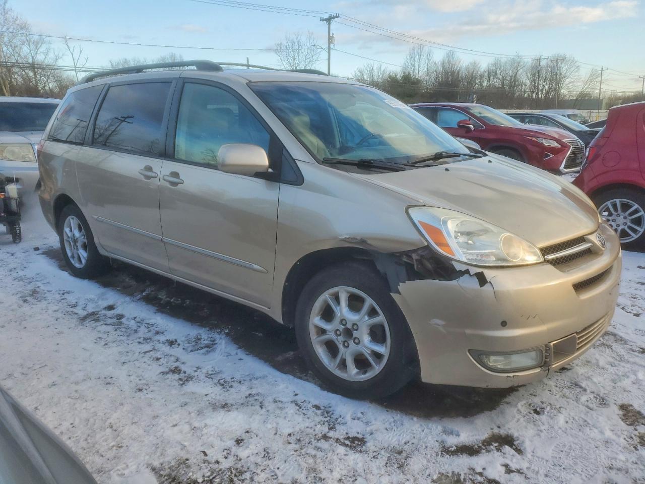 2004 TOYOTA SIENNA XLE LIMITED 7 PASSENGER photo 7