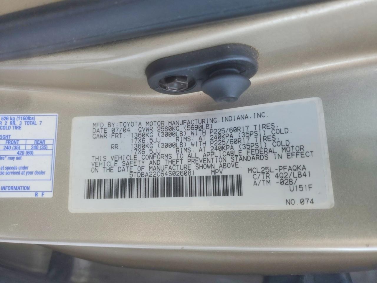 2004 TOYOTA SIENNA XLE LIMITED 7 PASSENGER photo 25