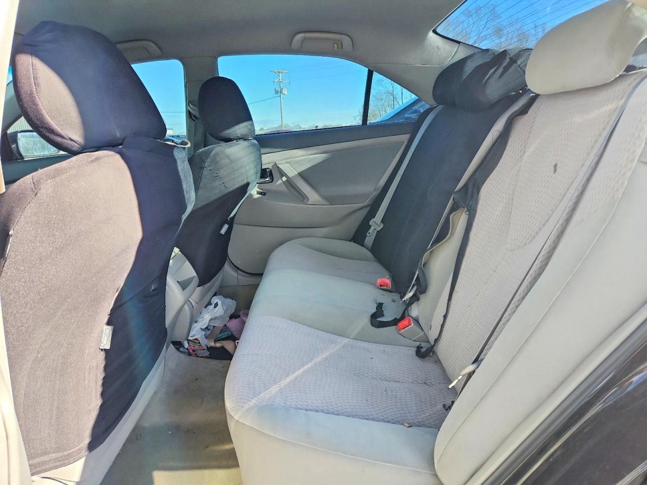 2011 TOYOTA CAMRY BASE photo 10