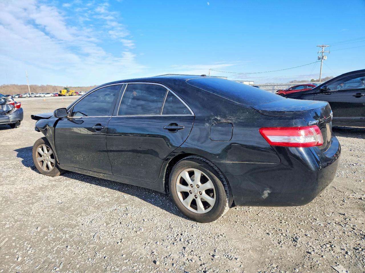 2011 TOYOTA CAMRY BASE photo 2