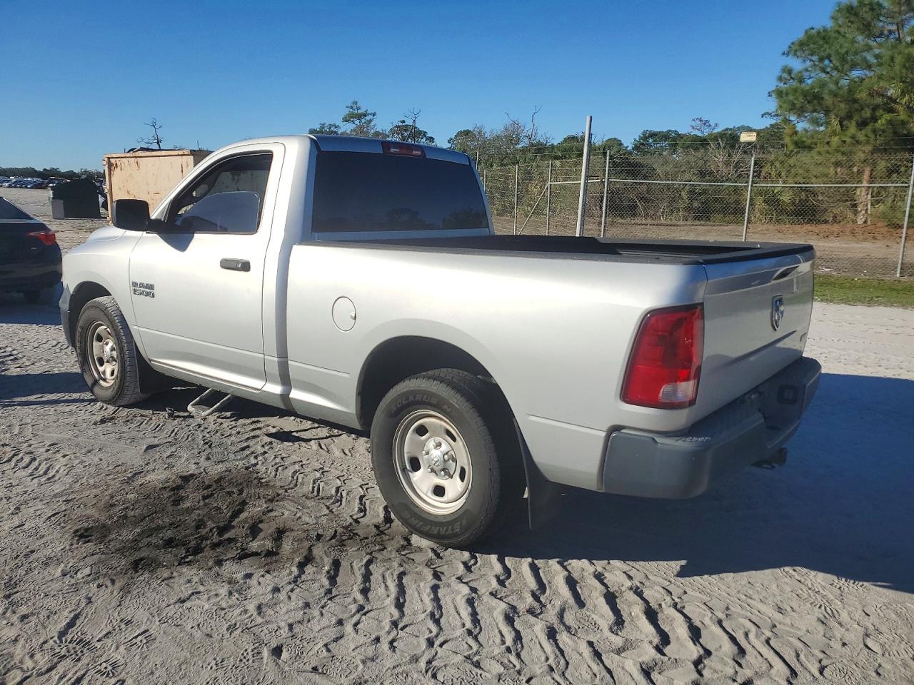 2013 RAM 1500 ST photo 2