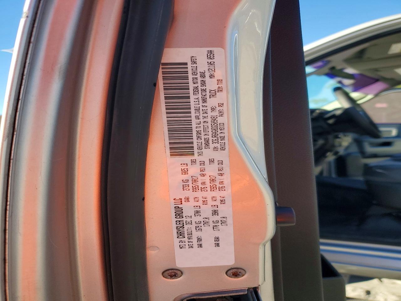 2013 RAM 1500 ST photo 12