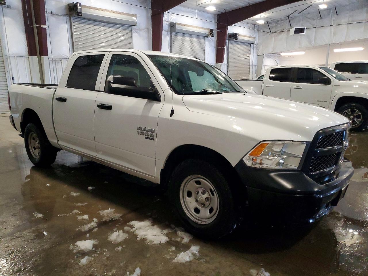 2021 RAM 1500 CLASSIC TRADESMAN photo 4