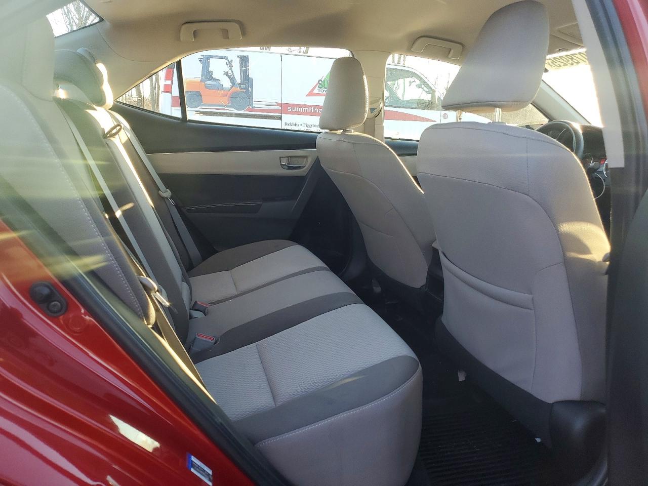2018 TOYOTA COROLLA L photo 10