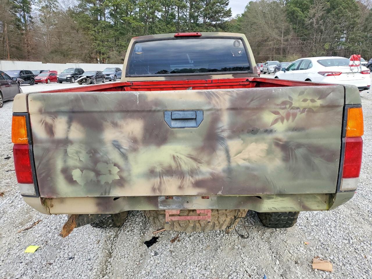 1995 NISSAN TRUCK KING CAB XE photo 6