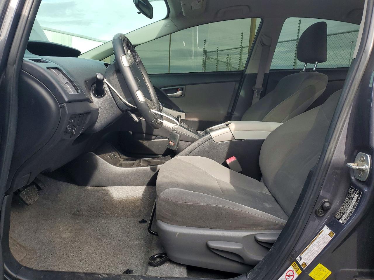 2013 TOYOTA PRIUS photo 7