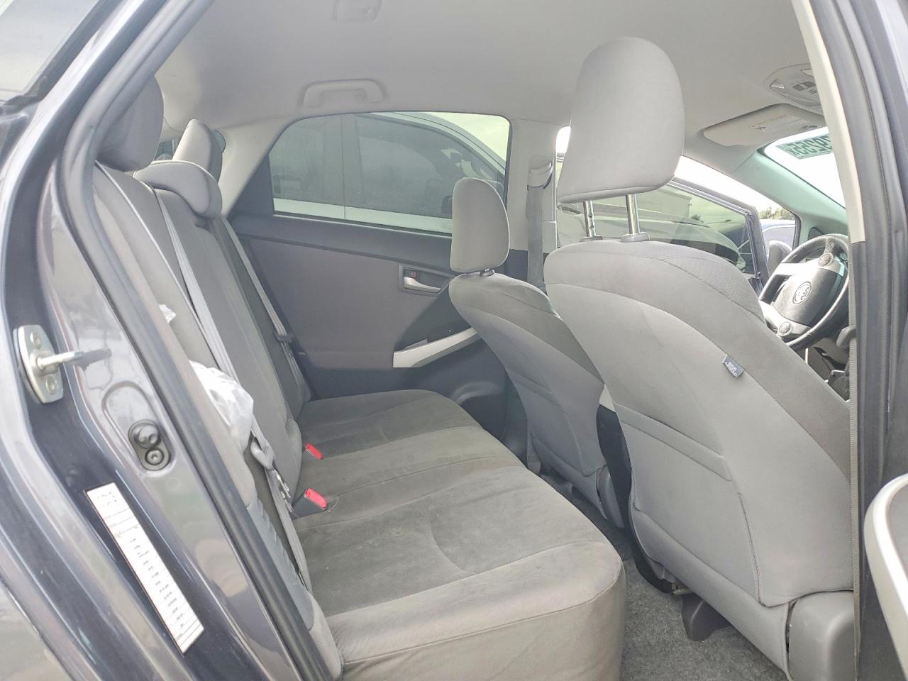 2013 TOYOTA PRIUS photo 10