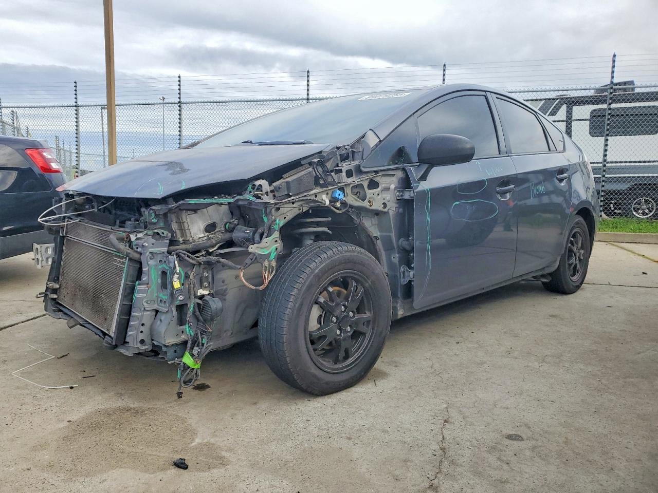 2013 TOYOTA PRIUS