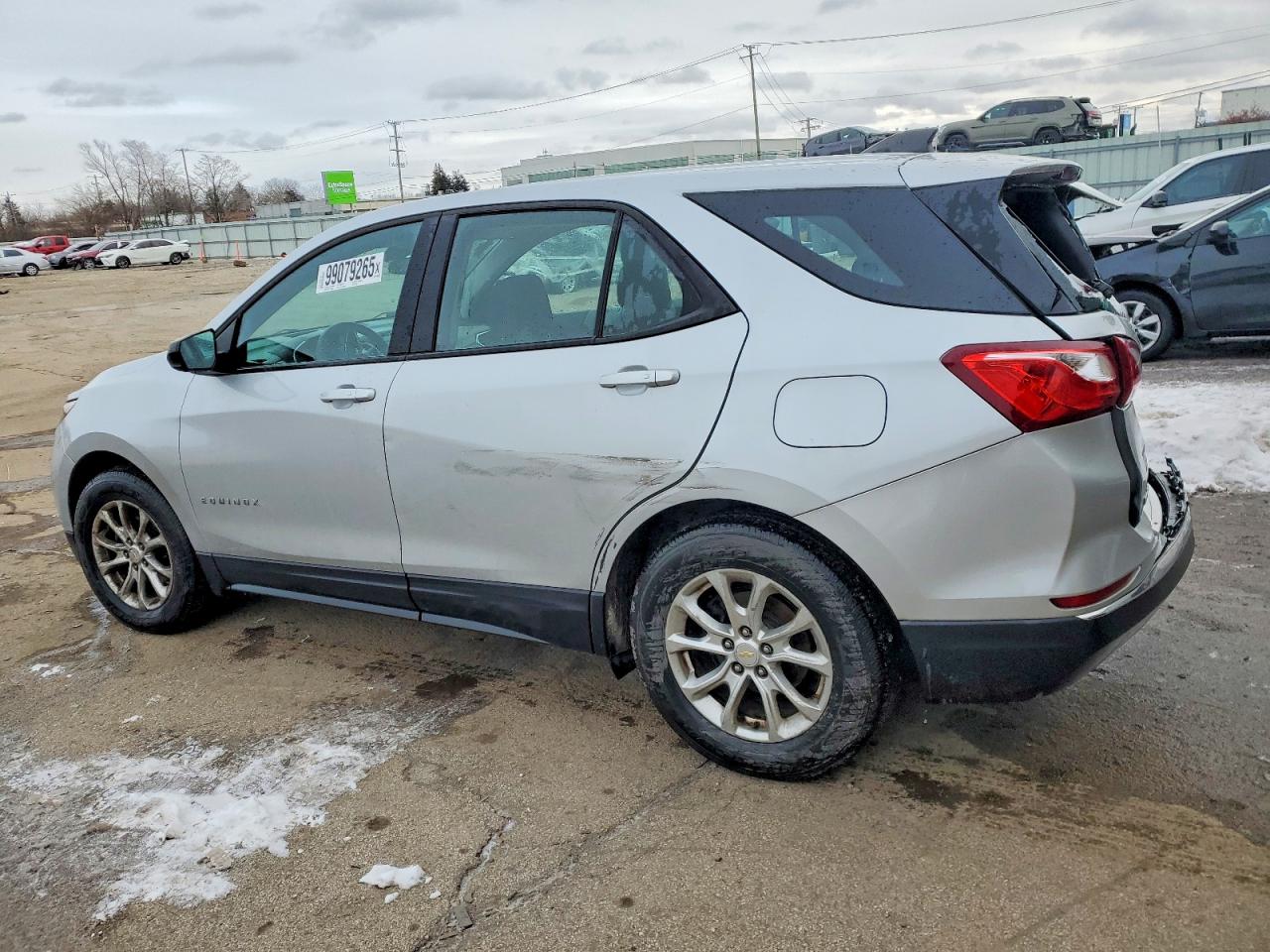 2018 CHEVROLET EQUINOX LS photo 2