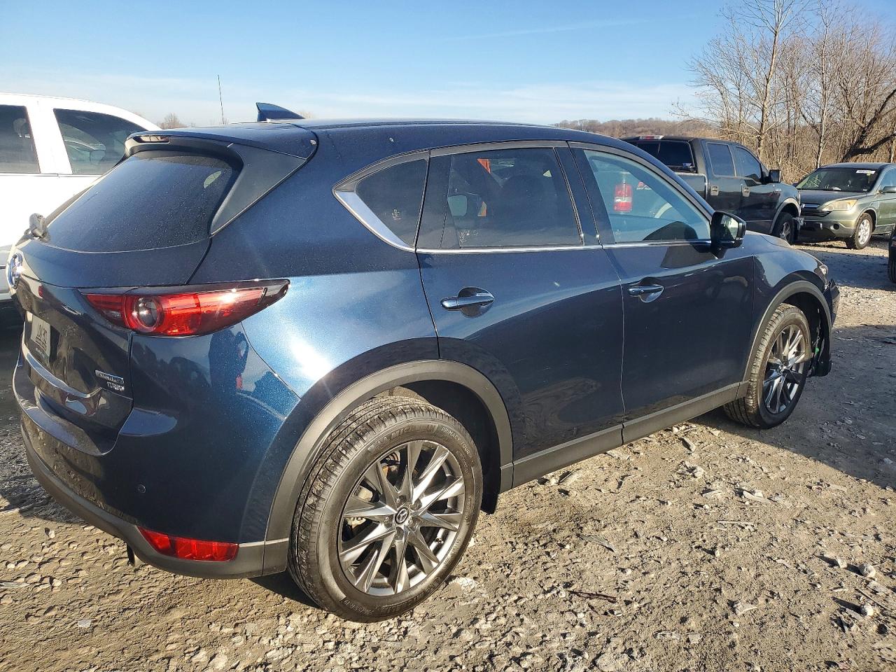 2021 MAZDA CX-5 SIGNATURE photo 3