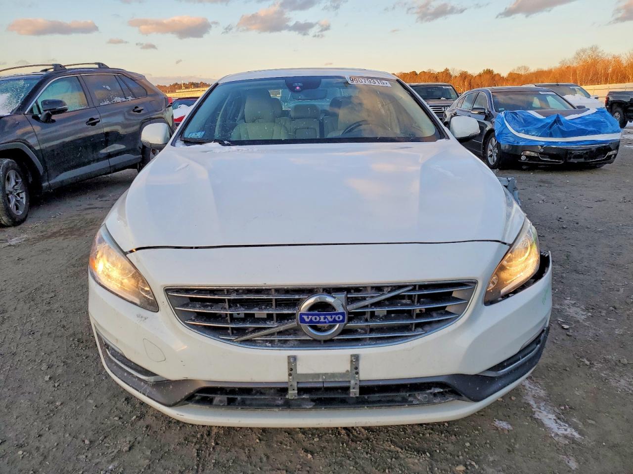 2017 VOLVO S60 PREMIER photo 9