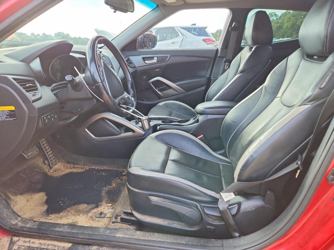 2015 HYUNDAI VELOSTER TURBO photo 7