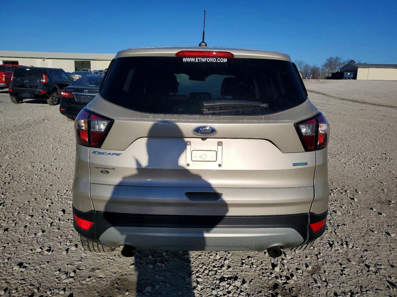 2017 FORD ESCAPE SE photo 6