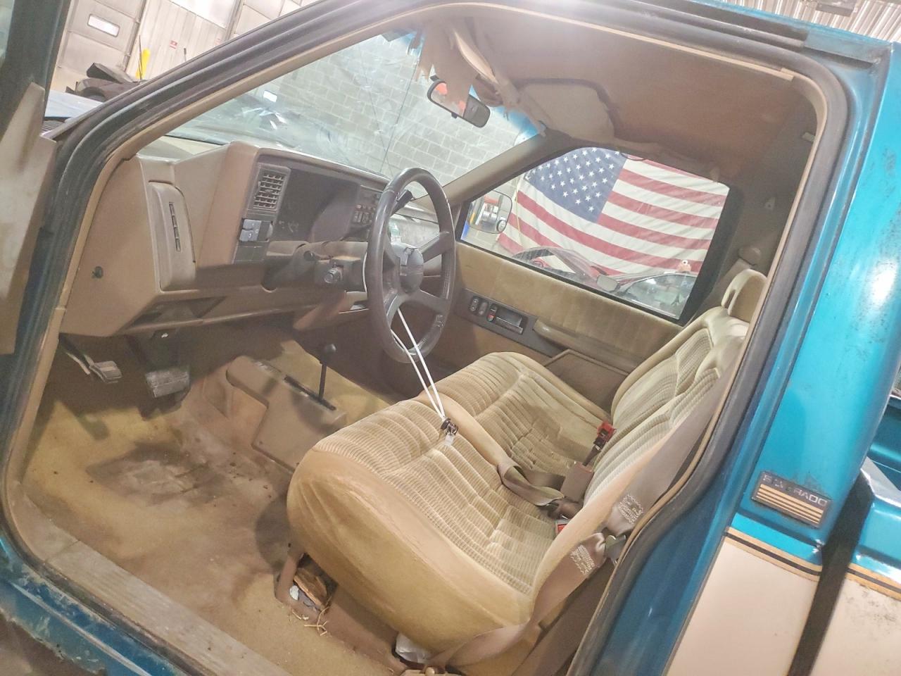 1993 CHEVROLET GMT-400 K1500 photo 13