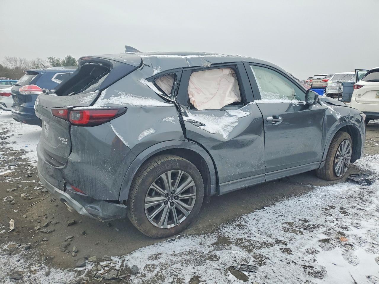 2025 MAZDA CX-5 SIGNATURE photo 3