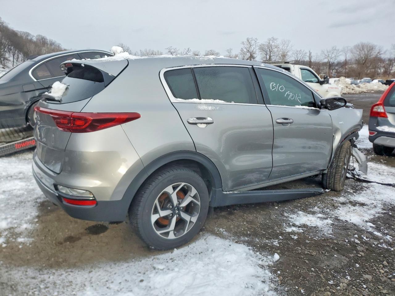 2021 KIA SPORTAGE LX photo 5