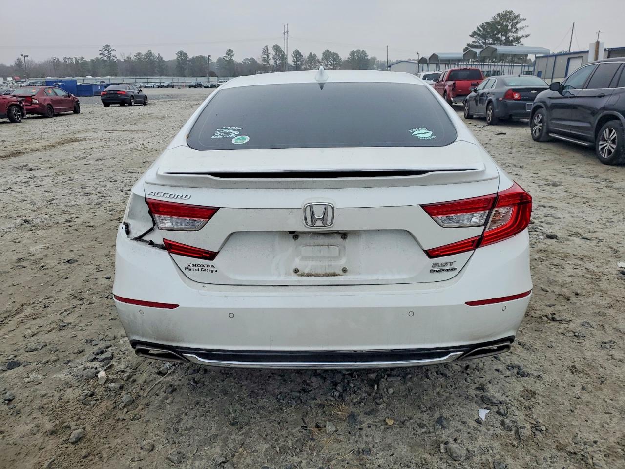 2018 HONDA ACCORD TOURING photo 6