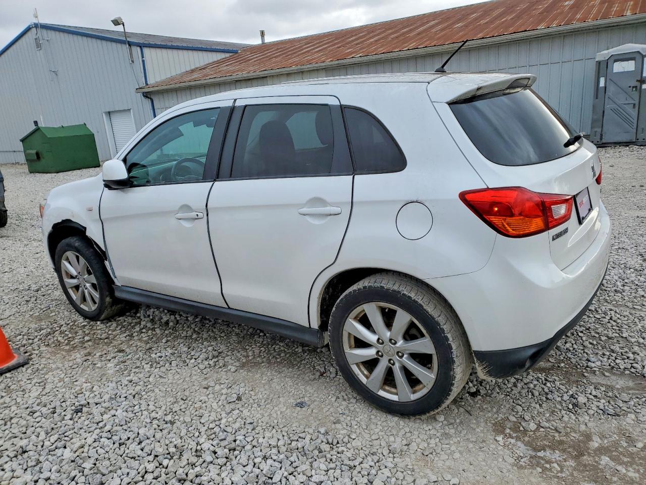 2014 MITSUBISHI OUTLANDER SPORT ES photo 2