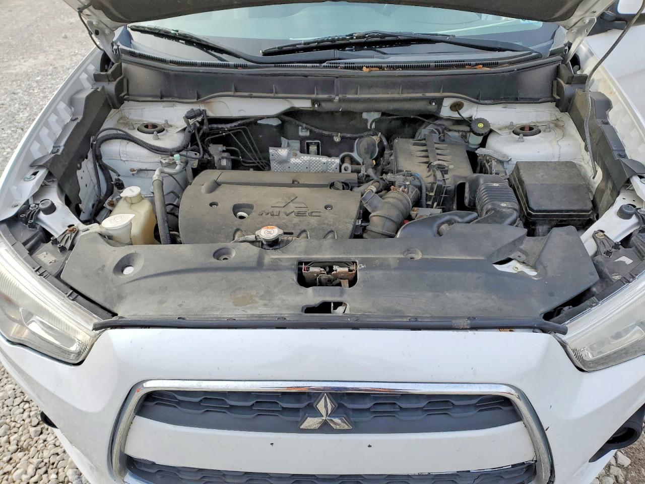 2014 MITSUBISHI OUTLANDER SPORT ES photo 11