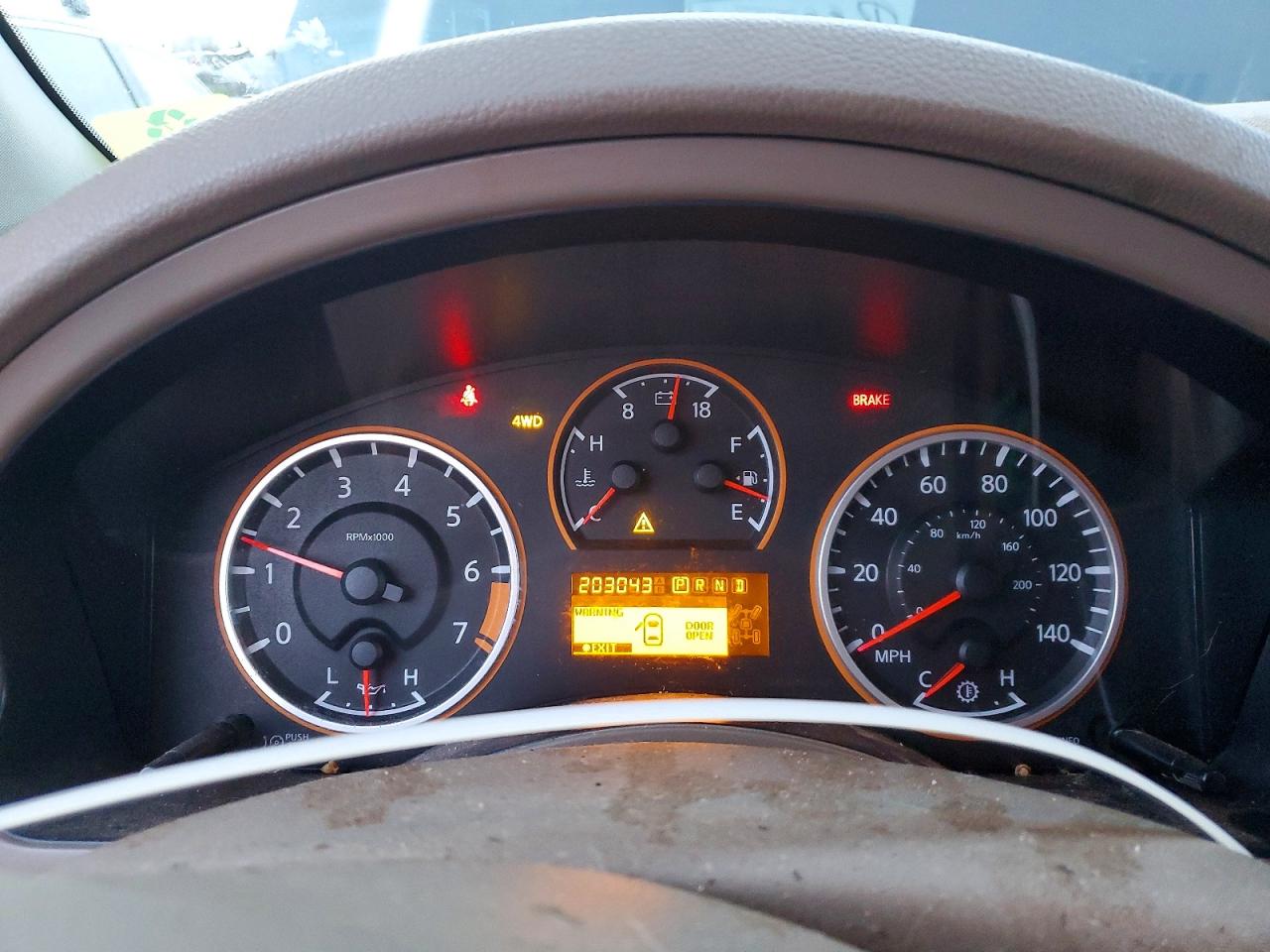 2015 NISSAN ARMADA SV photo 9