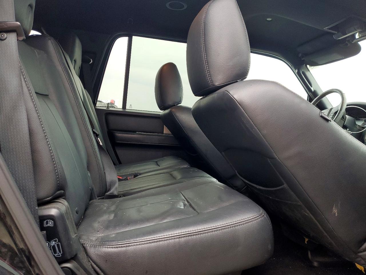 2017 FORD EXPEDITION XLT photo 31