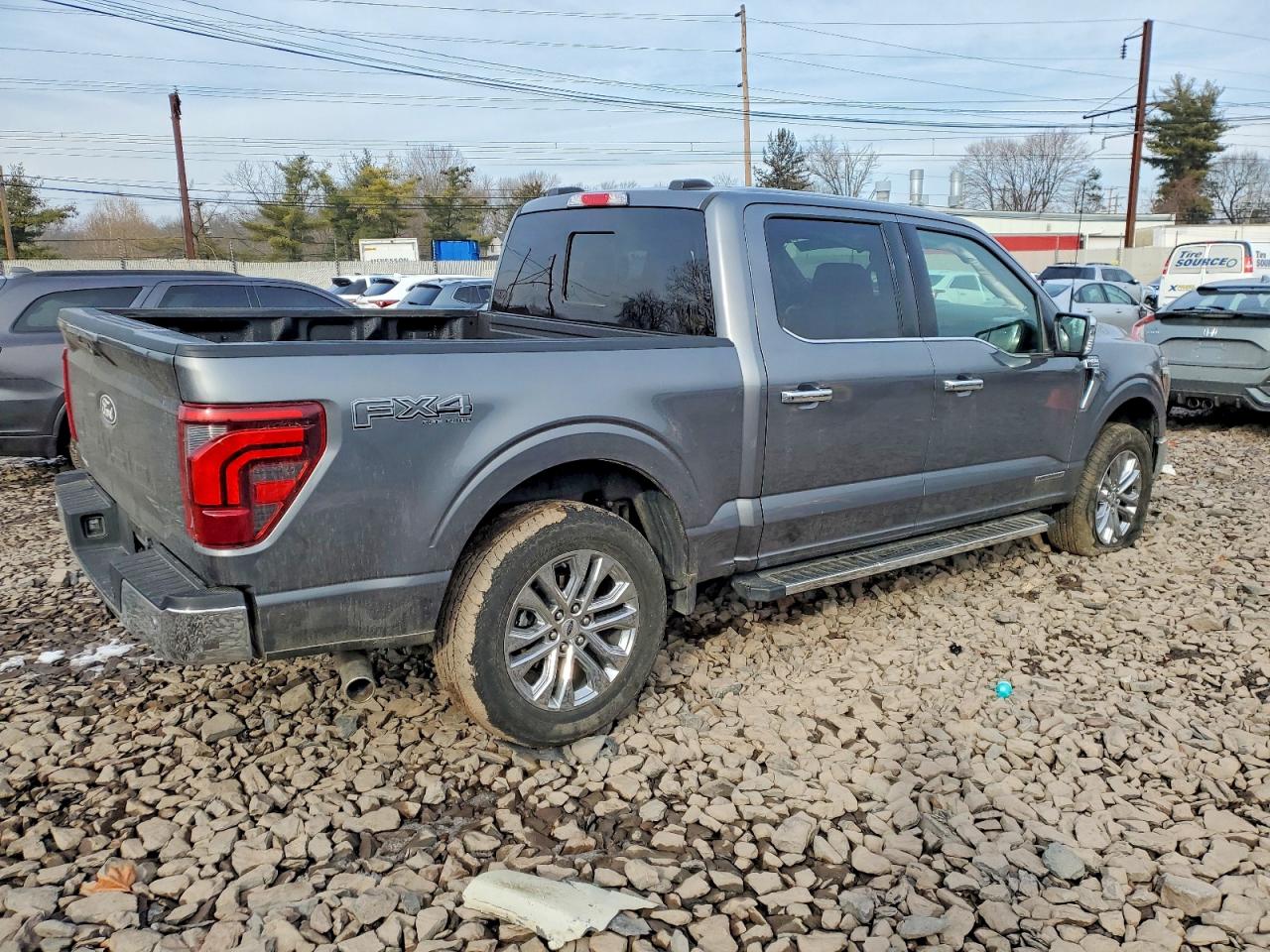 2024 FORD F150 LARIAT photo 5