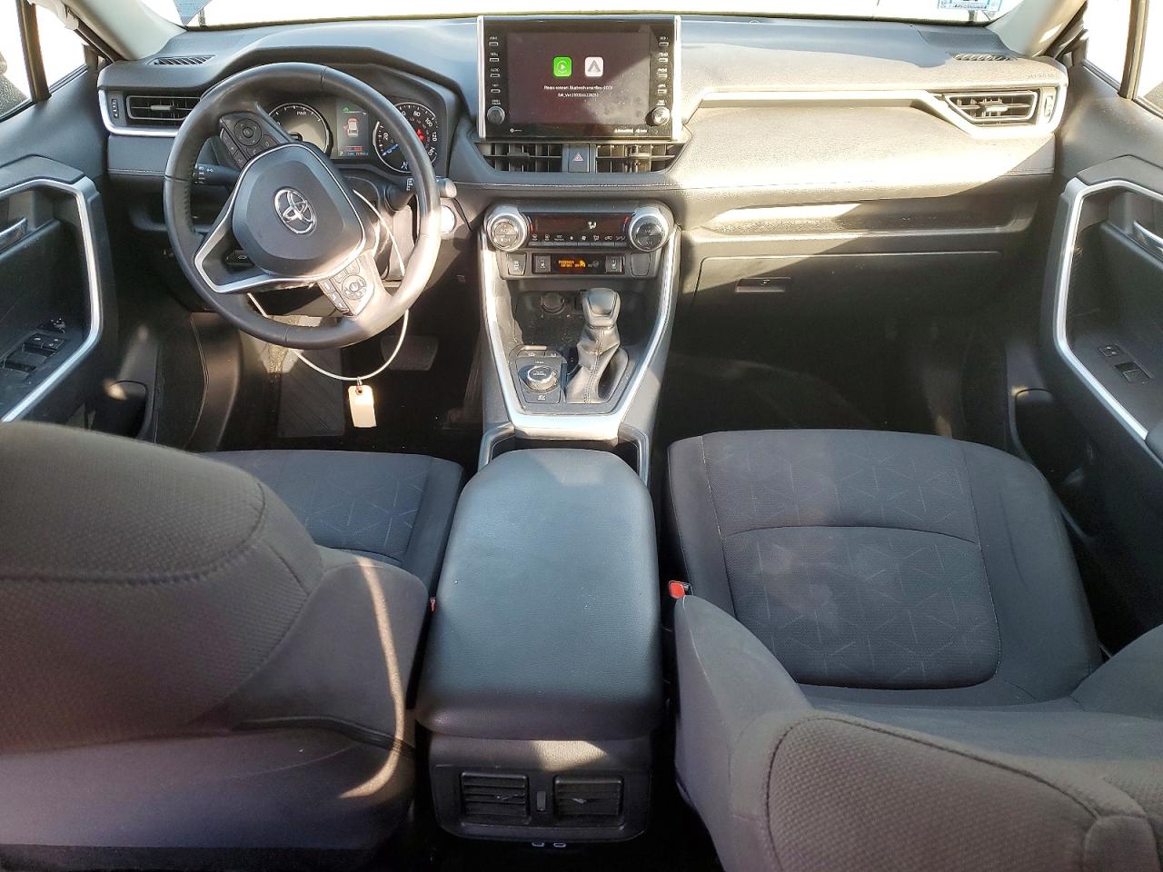2022 TOYOTA RAV4 XLE photo 8