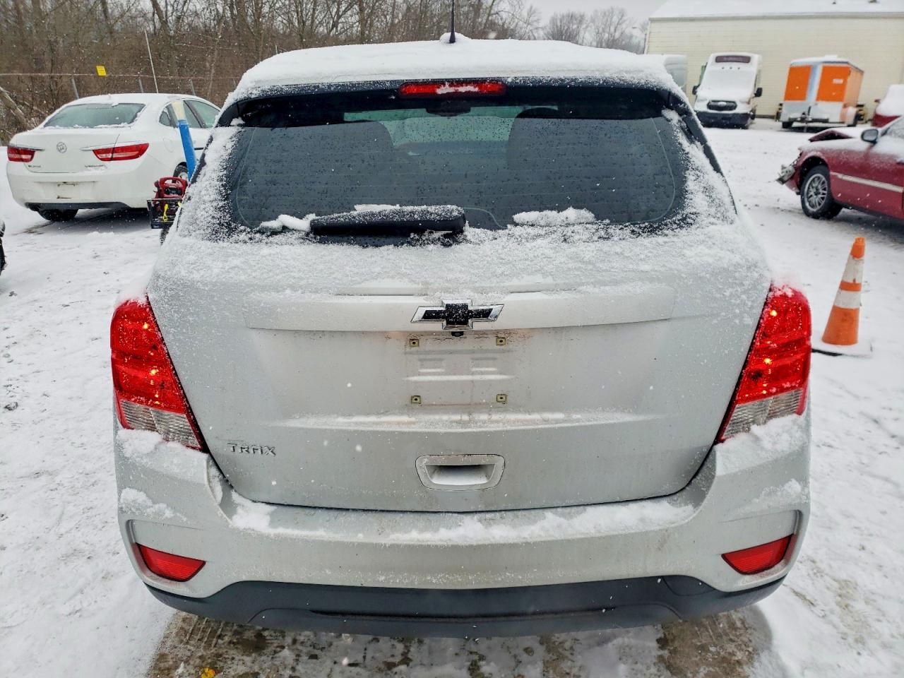 2020 CHEVROLET TRAX LS photo 6