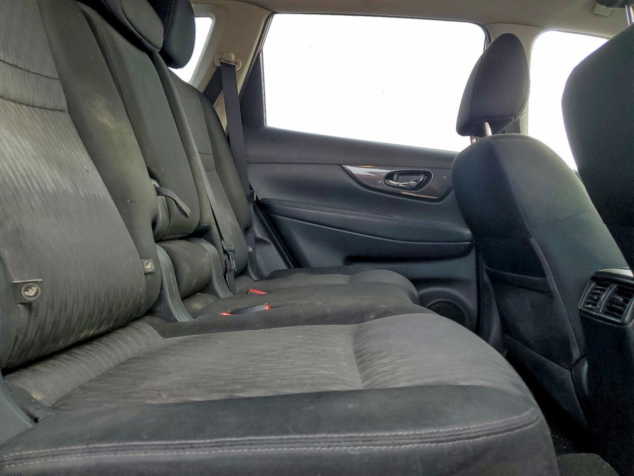 2017 NISSAN ROGUE S photo 11