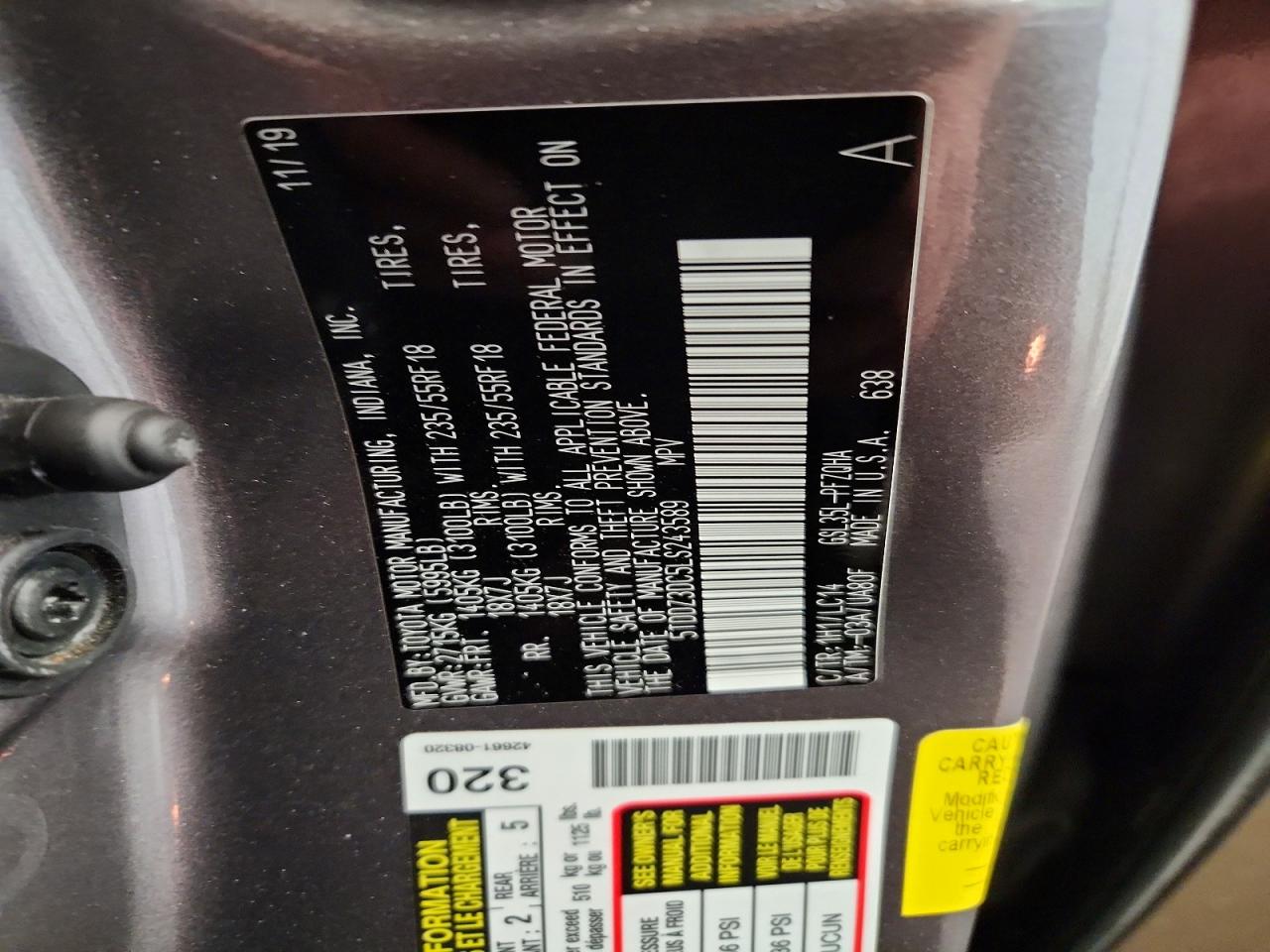2020 TOYOTA SIENNA XLE photo 14