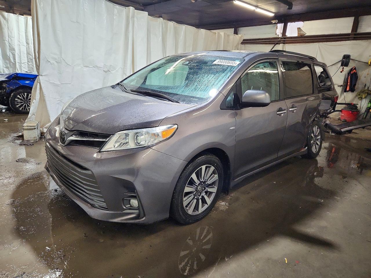 2020 TOYOTA SIENNA