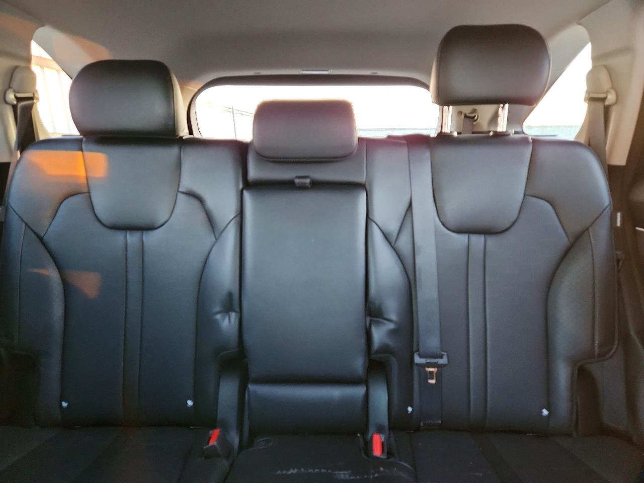 2024 KIA SORENTO S photo 10