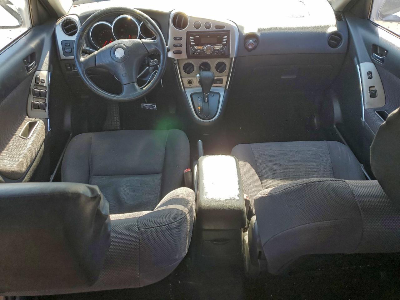2004 TOYOTA COROLLA MATRIX XR photo 8