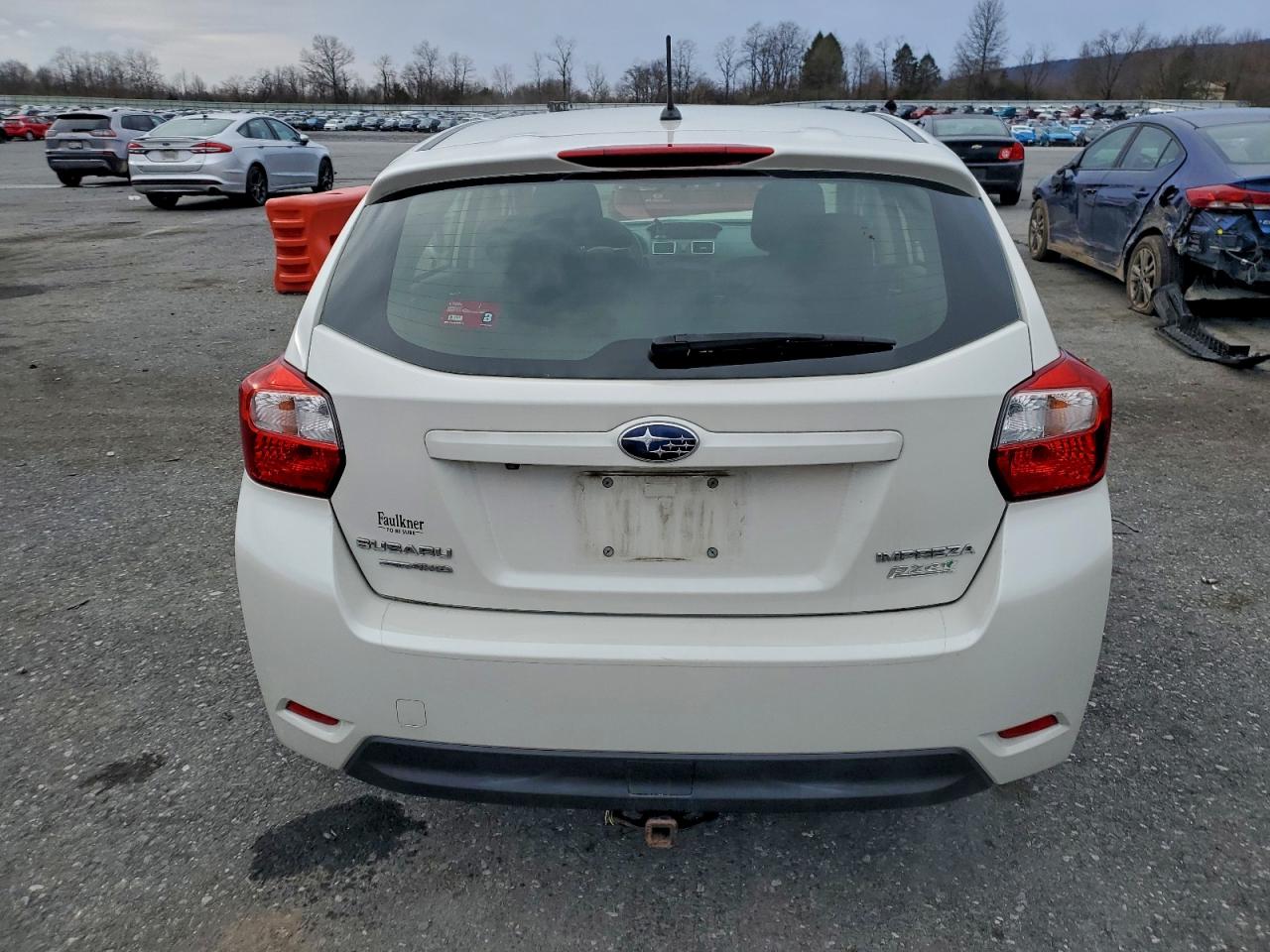 2016 SUBARU IMPREZA photo 6