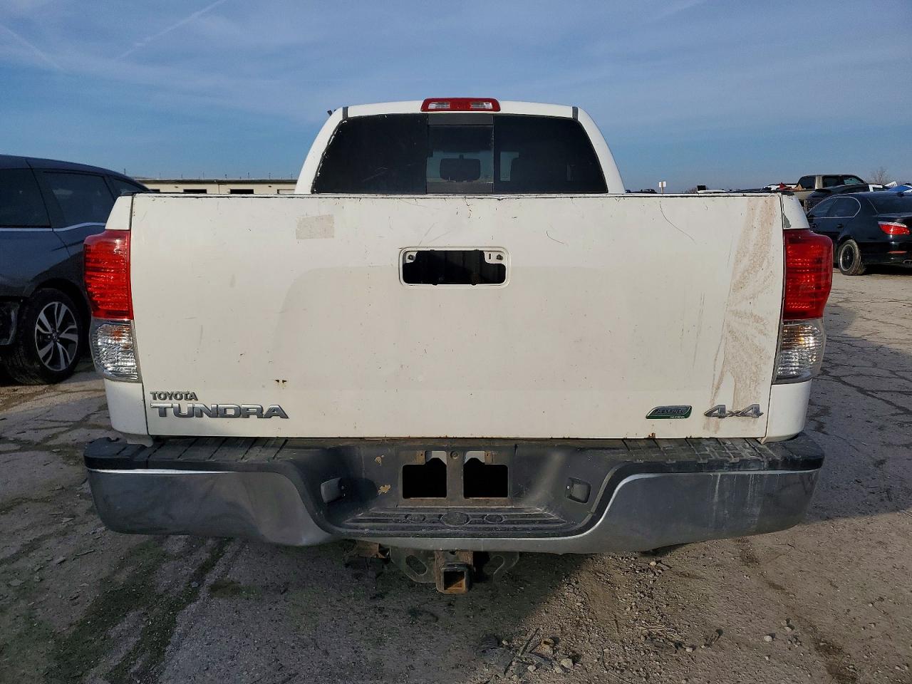 2010 TOYOTA TUNDRA DOUBLE CAB SR5 photo 6