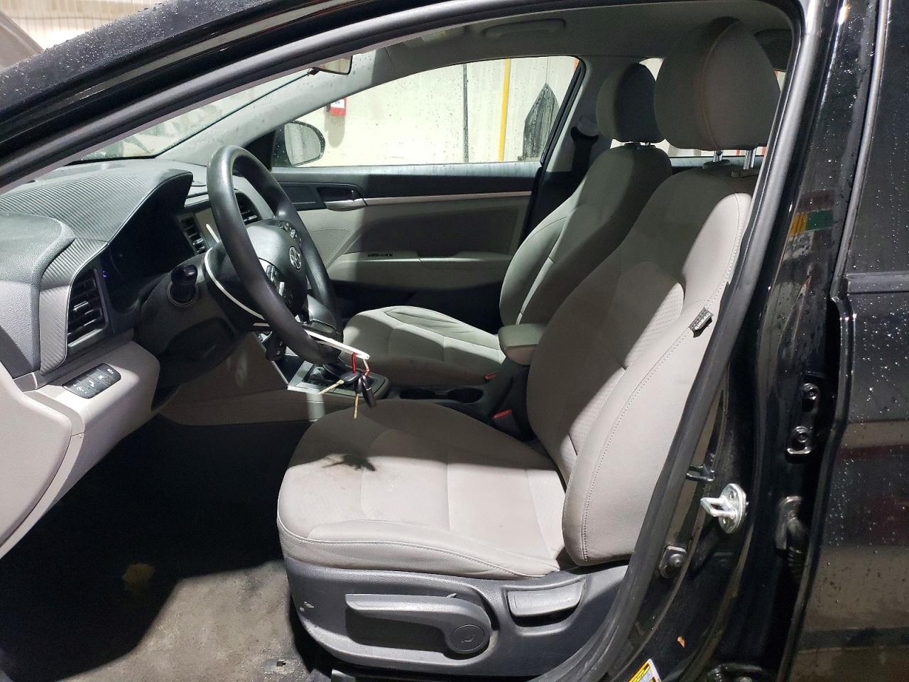 2020 HYUNDAI ELANTRA SEL photo 7