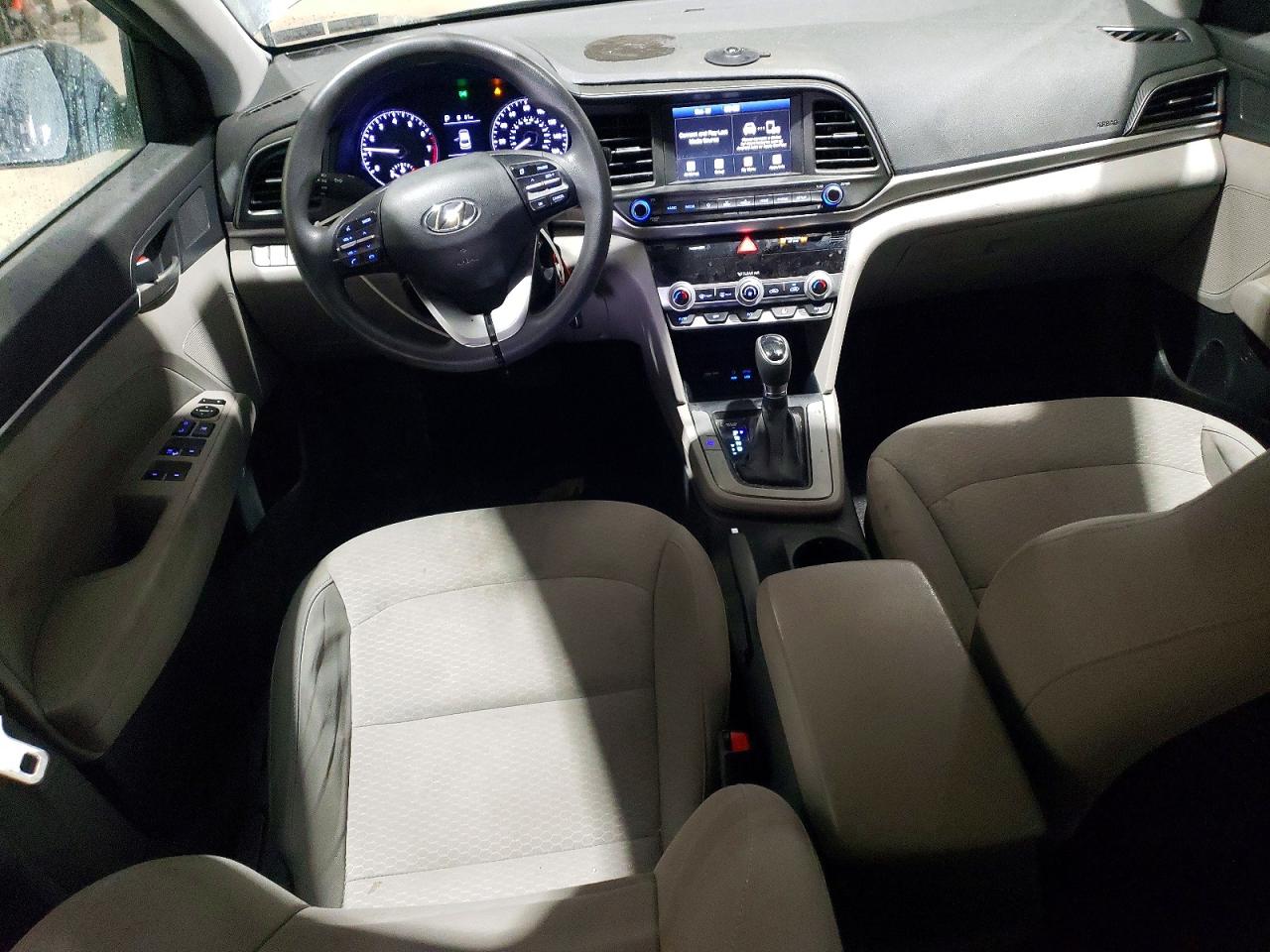 2020 HYUNDAI ELANTRA SEL photo 8