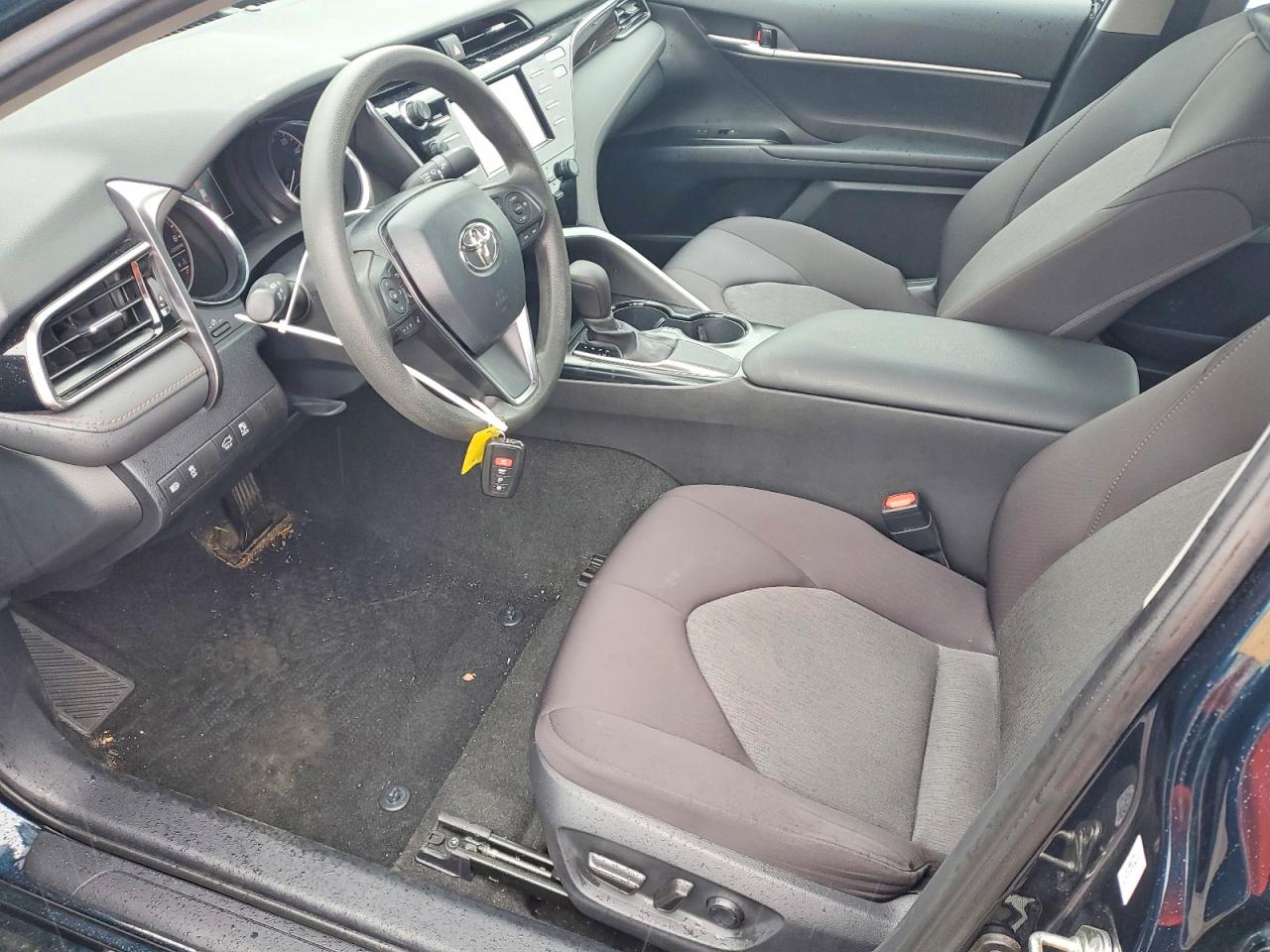 2020 TOYOTA CAMRY LE photo 7