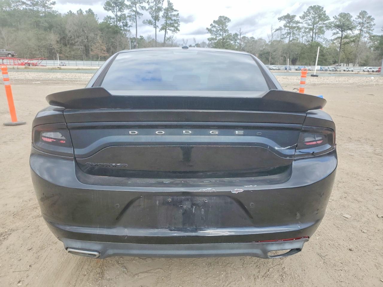 2016 DODGE CHARGER SE photo 6