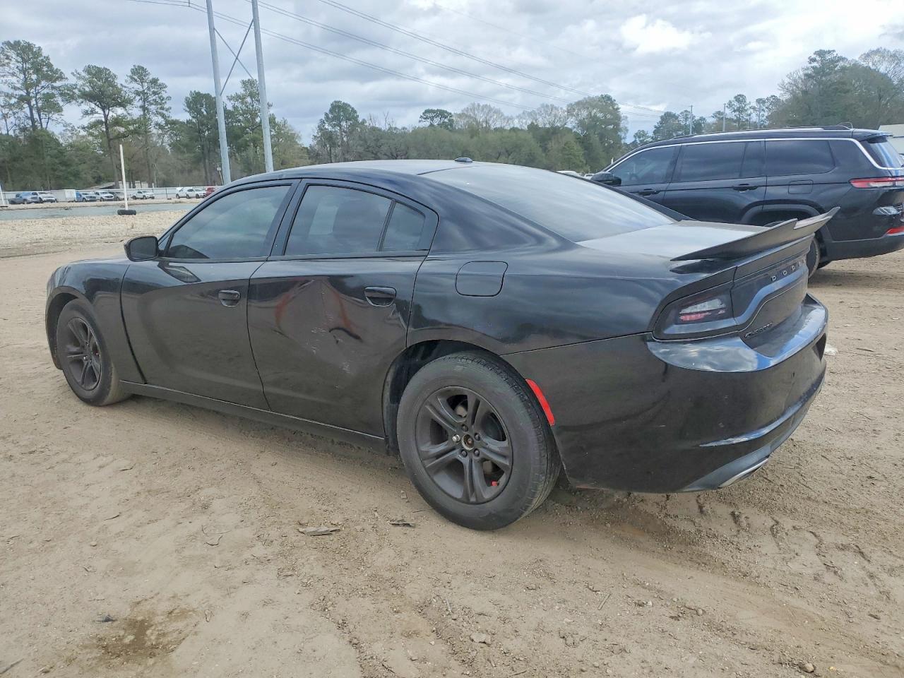 2016 DODGE CHARGER SE photo 2