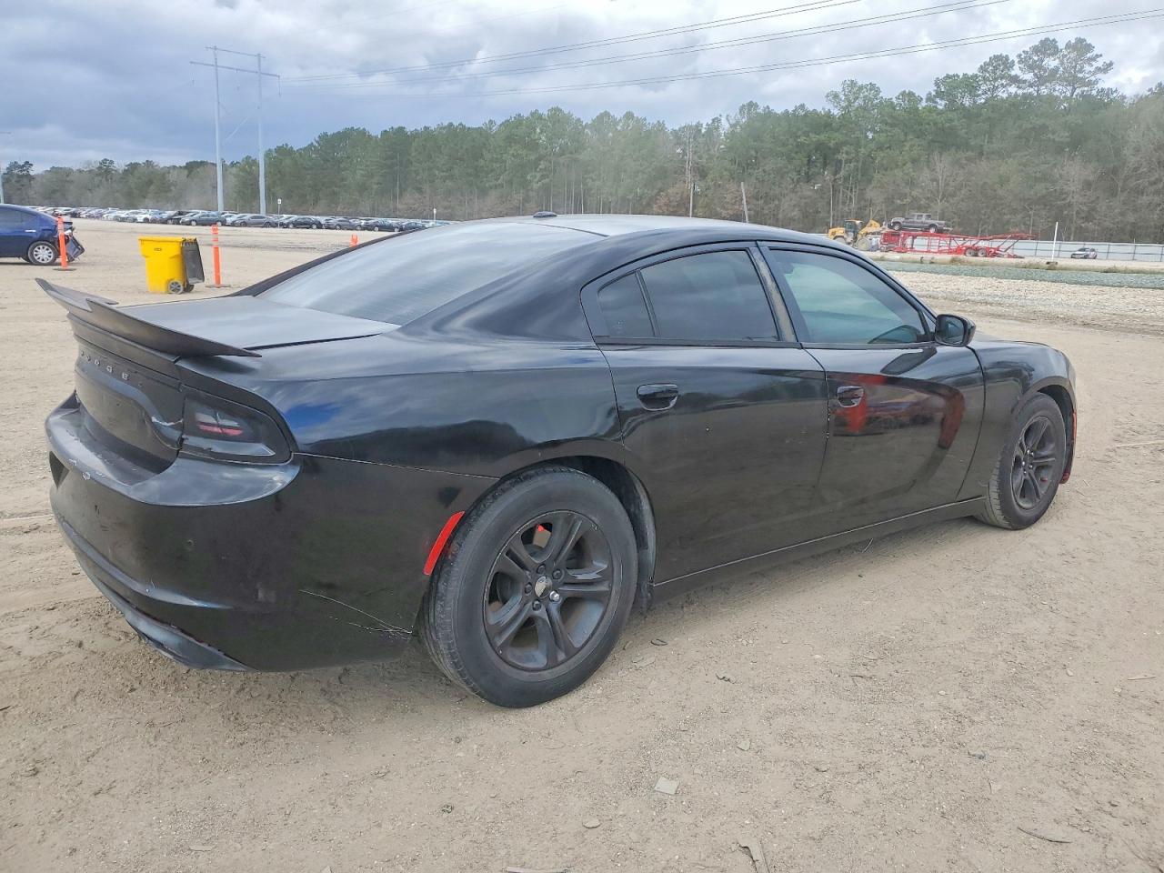 2016 DODGE CHARGER SE photo 3