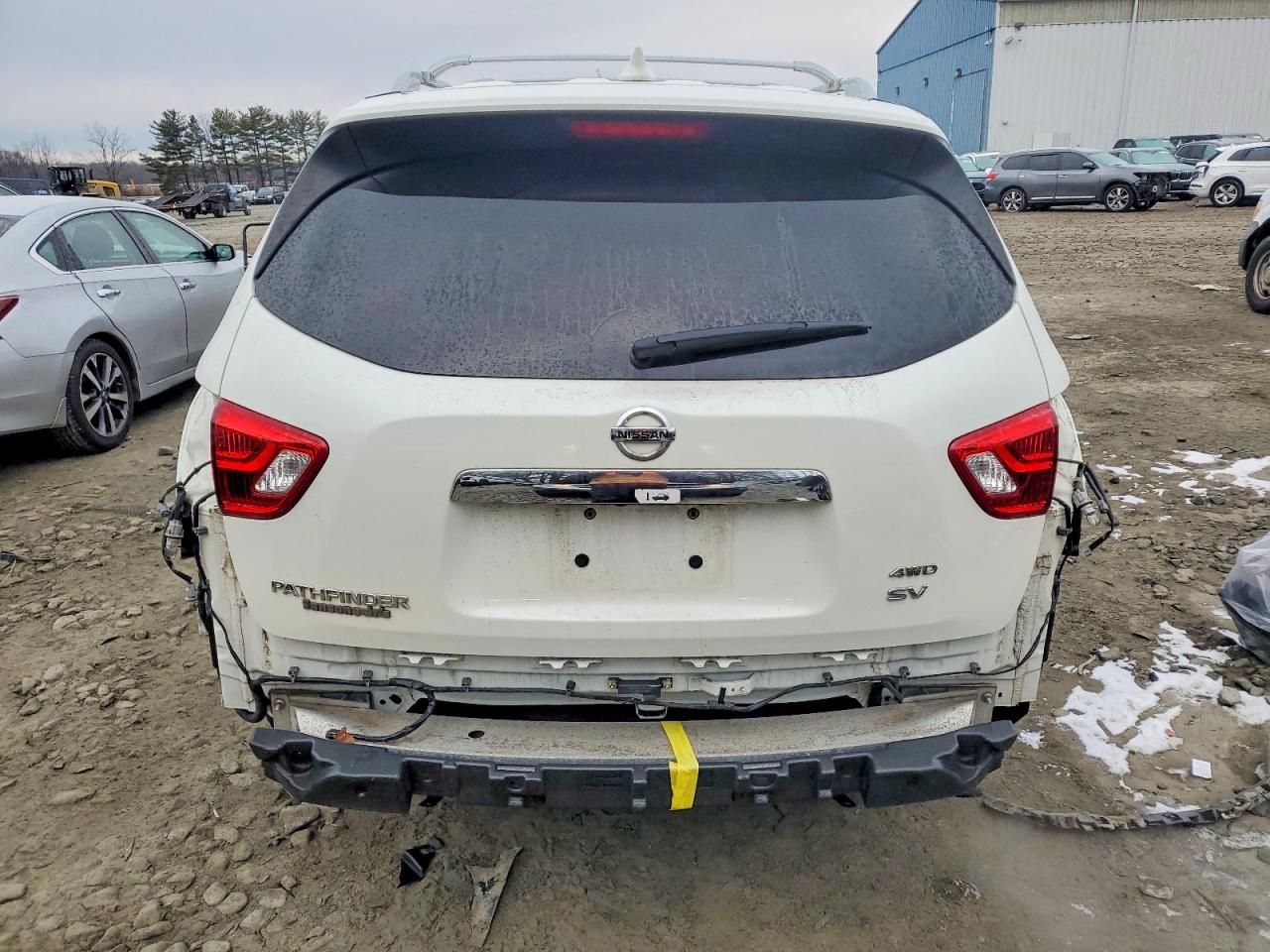 2020 NISSAN PATHFINDER SV photo 6