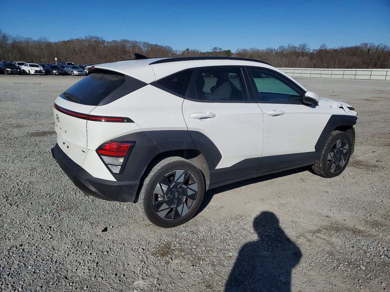 2024 HYUNDAI KONA SEL photo 5