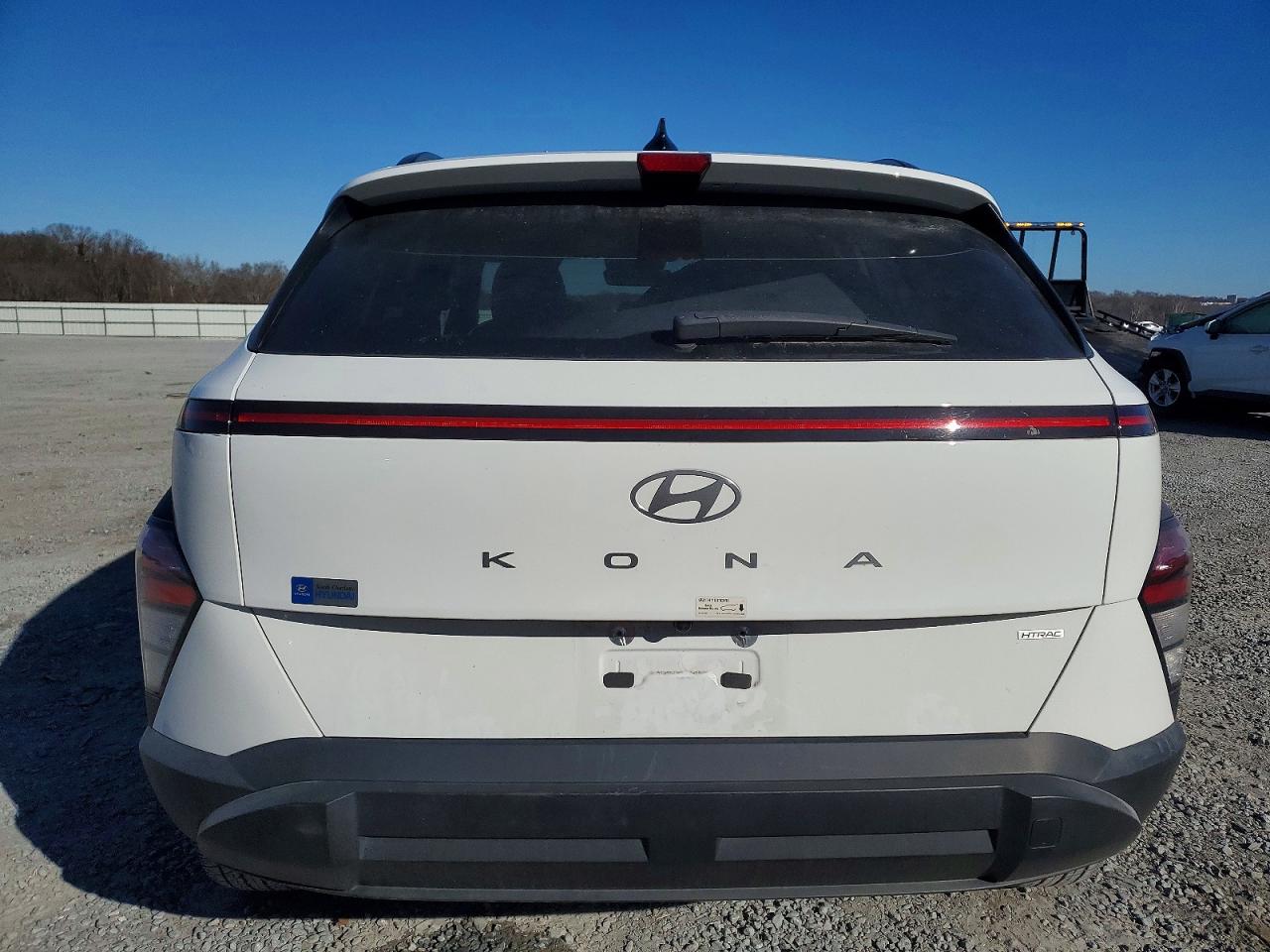 2024 HYUNDAI KONA SEL photo 11